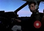 Standbild Copilot Kontrollen Strip Landkarte Philippinen, 1979, aus Sekunde 19 historischem Filmmaterial Videoclip 65675055625