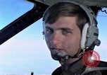Standbild Copilot Kontrollen Strip Landkarte Philippinen, 1979, aus Sekunde 32 historischem Filmmaterial Videoclip 65675055625