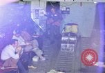 Standbild load master für Luftfahrzeuge Philippinen, 1979, aus Sekunde 1 historischem Filmmaterial Videoclip 65675055626