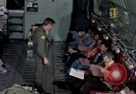 Standbild load master für Luftfahrzeuge Philippinen, 1979, aus Sekunde 9 historischem Filmmaterial Videoclip 65675055626