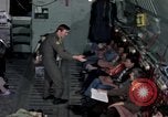 Standbild load master für Luftfahrzeuge Philippinen, 1979, aus Sekunde 10 historischem Filmmaterial Videoclip 65675055626