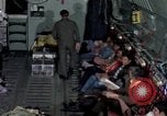 Standbild load master für Luftfahrzeuge Philippinen, 1979, aus Sekunde 15 historischem Filmmaterial Videoclip 65675055626
