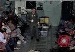 Standbild load master für Luftfahrzeuge Philippinen, 1979, aus Sekunde 30 historischem Filmmaterial Videoclip 65675055626