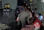 Standbild load master für Luftfahrzeuge Philippinen, 1979, aus Sekunde 35 historischem Filmmaterial Videoclip 65675055626