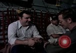 Standbild load master für Luftfahrzeuge Philippinen, 1979, aus Sekunde 53 historischem Filmmaterial Videoclip 65675055626