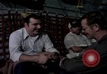 Standbild load master für Luftfahrzeuge Philippinen, 1979, aus Sekunde 55 historischem Filmmaterial Videoclip 65675055626