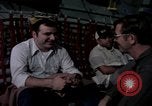 Standbild load master für Luftfahrzeuge Philippinen, 1979, aus Sekunde 57 historischem Filmmaterial Videoclip 65675055626