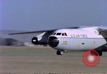 Standbild C-141A Starlifter aircraft Philippinen, 1979, aus Sekunde 24 historischem Filmmaterial Videoclip 65675055627