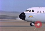 Standbild C-141A Starlifter aircraft Philippinen, 1979, aus Sekunde 26 historischem Filmmaterial Videoclip 65675055627
