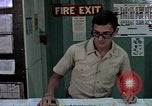 Standbild Naval Officer Diego Garcia Insel im Indischen Ozean, 1979, aus Sekunde 13 historischem Filmmaterial Videoclip 65675055628