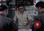 Standbild Naval Officer Diego Garcia Insel im Indischen Ozean, 1979, aus Sekunde 18 historischem Filmmaterial Videoclip 65675055628