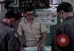 Standbild Naval Officer Diego Garcia Insel im Indischen Ozean, 1979, aus Sekunde 24 historischem Filmmaterial Videoclip 65675055628