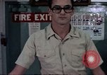 Standbild Naval Officer Diego Garcia Insel im Indischen Ozean, 1979, aus Sekunde 33 historischem Filmmaterial Videoclip 65675055628