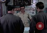 Standbild Naval Officer Diego Garcia Insel im Indischen Ozean, 1979, aus Sekunde 37 historischem Filmmaterial Videoclip 65675055628