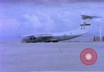 Immagine di Equipaggio navale Diego Garcia isola dell'Oceano Indiano, 1979, secondo 23 filmato di repertorio 65675055629