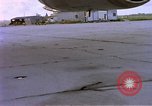 Immagine di Equipaggio navale Diego Garcia isola dell'Oceano Indiano, 1979, secondo 49 filmato di repertorio 65675055629