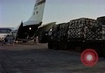 Standbild C-141A Starlifter aircraft Philippinen, 1979, aus Sekunde 58 historischem Filmmaterial Videoclip 65675055630