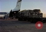 Standbild C-141A Starlifter aircraft Philippinen, 1979, aus Sekunde 61 historischem Filmmaterial Videoclip 65675055630
