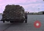 Standbild C-141A Starlifter aircraft Diego Garcia Insel im Indischen Ozean, 1979, aus Sekunde 15 historischem Filmmaterial Videoclip 65675055631