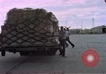 Standbild C-141A Starlifter aircraft Diego Garcia Insel im Indischen Ozean, 1979, aus Sekunde 17 historischem Filmmaterial Videoclip 65675055631