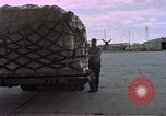 Standbild C-141A Starlifter aircraft Diego Garcia Insel im Indischen Ozean, 1979, aus Sekunde 20 historischem Filmmaterial Videoclip 65675055631