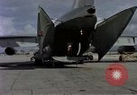 Standbild C-141A Starlifter aircraft Diego Garcia Insel im Indischen Ozean, 1979, aus Sekunde 62 historischem Filmmaterial Videoclip 65675055631