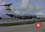 Standbild C-141A Starlifter aircraft Diego Garcia Insel im Indischen Ozean, 1979, aus Sekunde 37 historischem Filmmaterial Videoclip 65675055632