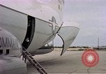 Standbild C-141A Flugzeug Diego Garcia Insel im Indischen Ozean, 1979, aus Sekunde 5 historischem Filmmaterial Videoclip 65675055635