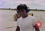 Standbild C-141A Flugzeug Diego Garcia Insel im Indischen Ozean, 1979, aus Sekunde 13 historischem Filmmaterial Videoclip 65675055635