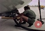 Standbild C-141A Flugzeug Diego Garcia Insel im Indischen Ozean, 1979, aus Sekunde 58 historischem Filmmaterial Videoclip 65675055635