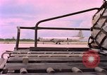 Standbild C-141A Flugzeug Diego Garcia Insel im Indischen Ozean, 1979, aus Sekunde 5 historischem Filmmaterial Videoclip 65675055636