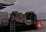 Standbild C-141A Flugzeug Diego Garcia Insel im Indischen Ozean, 1979, aus Sekunde 27 historischem Filmmaterial Videoclip 65675055636