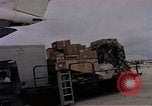 Standbild C-141A Flugzeug Diego Garcia Insel im Indischen Ozean, 1979, aus Sekunde 28 historischem Filmmaterial Videoclip 65675055636