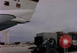 Standbild C-141A Flugzeug Diego Garcia Insel im Indischen Ozean, 1979, aus Sekunde 33 historischem Filmmaterial Videoclip 65675055636