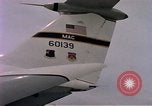Standbild C-141A Flugzeug Diego Garcia Insel im Indischen Ozean, 1979, aus Sekunde 35 historischem Filmmaterial Videoclip 65675055636