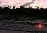 Standbild airmen prüfen Diego Garcia Insel im Indischen Ozean, 1979, aus Sekunde 9 historischem Filmmaterial Videoclip 65675055639
