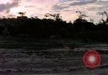 Standbild airmen prüfen Diego Garcia Insel im Indischen Ozean, 1979, aus Sekunde 11 historischem Filmmaterial Videoclip 65675055639