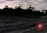 Standbild airmen prüfen Diego Garcia Insel im Indischen Ozean, 1979, aus Sekunde 14 historischem Filmmaterial Videoclip 65675055639