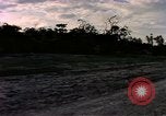 Standbild airmen prüfen Diego Garcia Insel im Indischen Ozean, 1979, aus Sekunde 16 historischem Filmmaterial Videoclip 65675055639