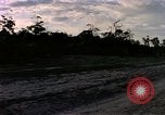 Standbild airmen prüfen Diego Garcia Insel im Indischen Ozean, 1979, aus Sekunde 18 historischem Filmmaterial Videoclip 65675055639