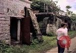 Standbild airmen prüfen Diego Garcia Insel im Indischen Ozean, 1979, aus Sekunde 32 historischem Filmmaterial Videoclip 65675055639