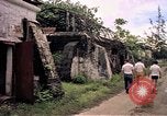 Standbild airmen prüfen Diego Garcia Insel im Indischen Ozean, 1979, aus Sekunde 39 historischem Filmmaterial Videoclip 65675055639