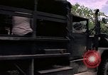 Standbild airmen prüfen Diego Garcia Insel im Indischen Ozean, 1979, aus Sekunde 48 historischem Filmmaterial Videoclip 65675055639