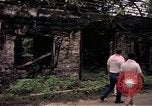 Standbild airmen prüfen Diego Garcia Insel im Indischen Ozean, 1979, aus Sekunde 59 historischem Filmmaterial Videoclip 65675055639