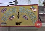 Standbild aircrew in Chow line Diego Garcia Insel im Indischen Ozean, 1979, aus Sekunde 4 historischem Filmmaterial Videoclip 65675055640