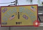 Standbild aircrew in Chow line Diego Garcia Insel im Indischen Ozean, 1979, aus Sekunde 8 historischem Filmmaterial Videoclip 65675055640