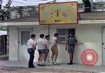 Standbild aircrew in Chow line Diego Garcia Insel im Indischen Ozean, 1979, aus Sekunde 26 historischem Filmmaterial Videoclip 65675055640