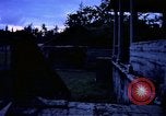 Standbild airmen prüfen Diego Garcia Insel im Indischen Ozean, 1979, aus Sekunde 11 historischem Filmmaterial Videoclip 65675055642