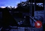 Standbild airmen prüfen Diego Garcia Insel im Indischen Ozean, 1979, aus Sekunde 14 historischem Filmmaterial Videoclip 65675055642