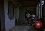 Standbild airmen prüfen Diego Garcia Insel im Indischen Ozean, 1979, aus Sekunde 34 historischem Filmmaterial Videoclip 65675055642